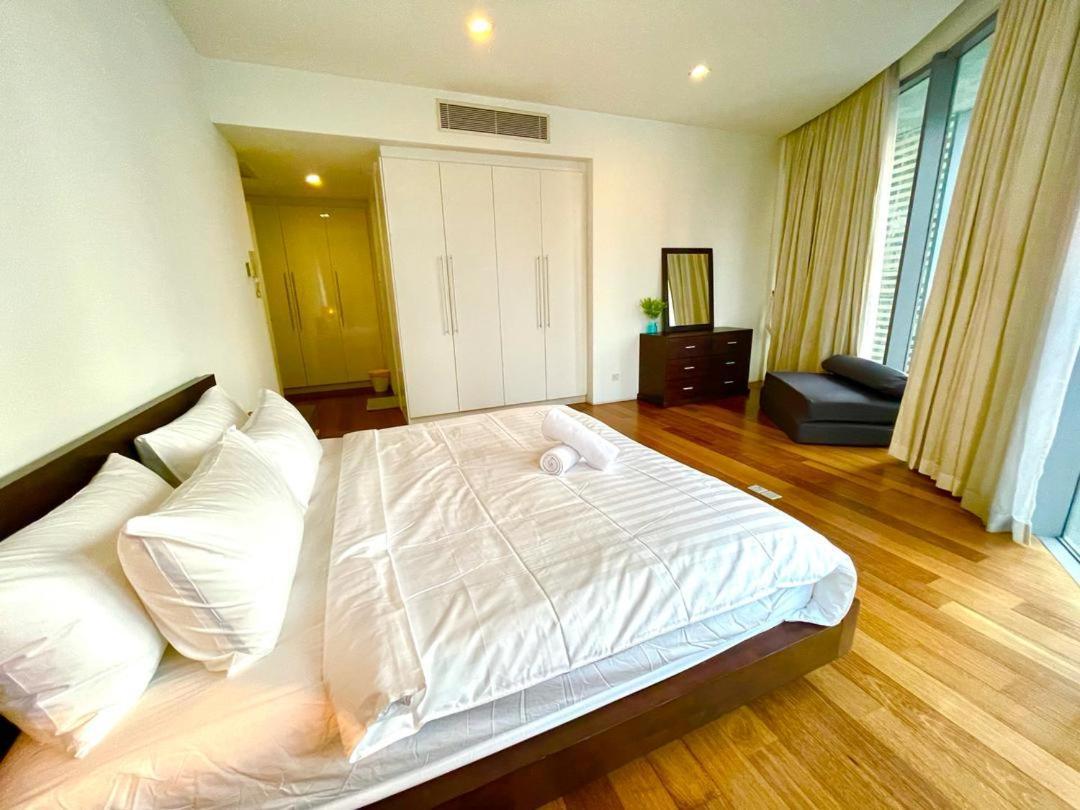 1 Min To Klcc Twin Tower Apartment Куала Лумпур Екстериор снимка
