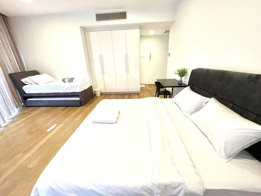 1 Min To Klcc Twin Tower Apartment Куала Лумпур Екстериор снимка